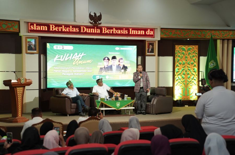 gelar-kuliah-umum-bertajuk-membangun-peradaban-hijau-uir-hadirkan-tokoh-nasional