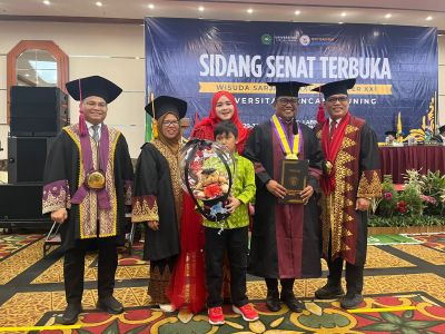 1341-lulusan-unilak-diwisuda-termasuk-kapolresta-pekanbaru-dan-bupati-pelalawan